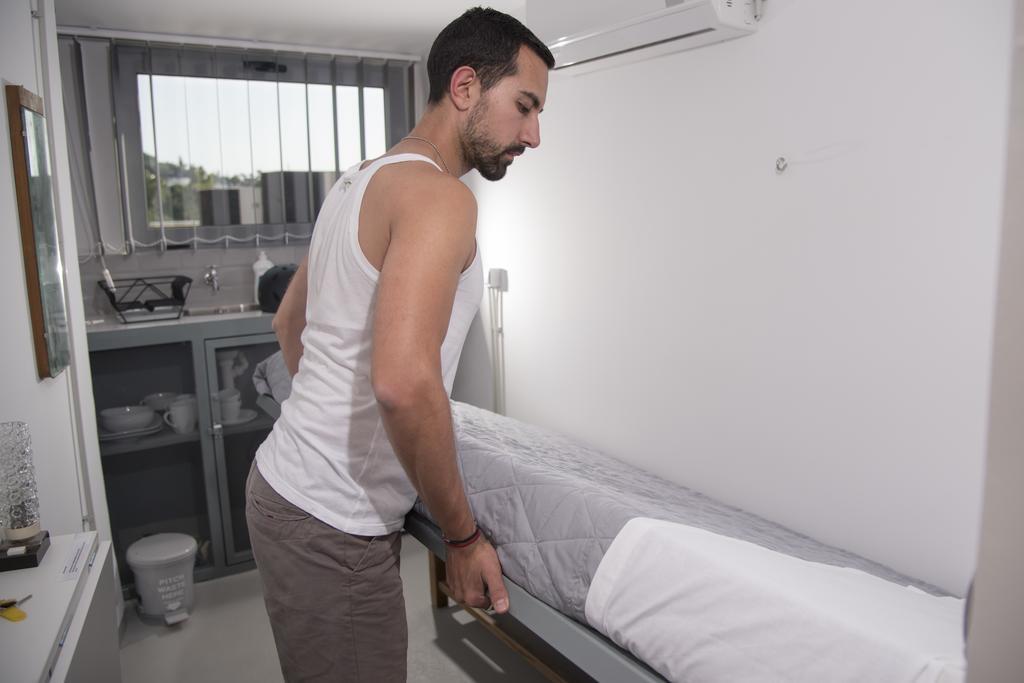 Monastiraki City Sleepbox- Unspoiled Athens Apartments Buitenkant foto